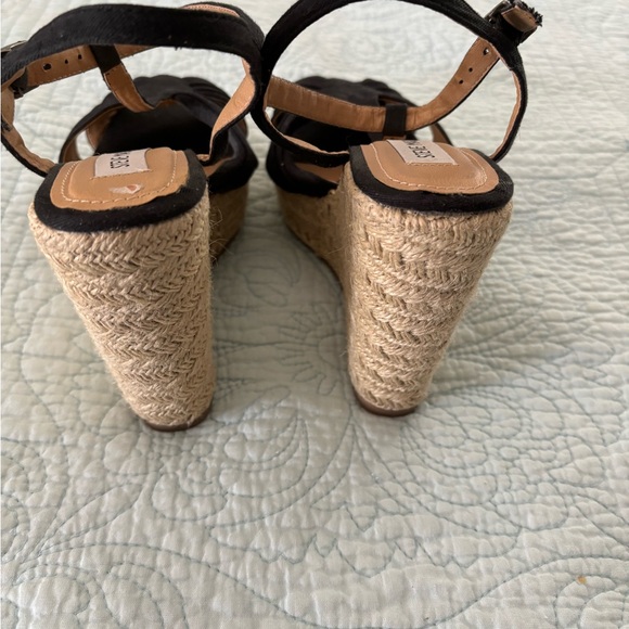 Steve Madden Size 7 wedges - Picture 4 of 7